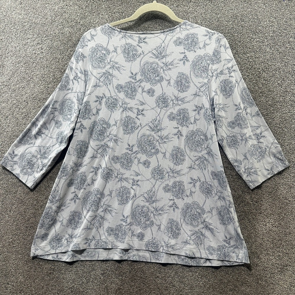 J Jill Wearever Blouse Top Women Medium Gray Floral 3/4 Sleeve Casual Office - Picture 2 of 12